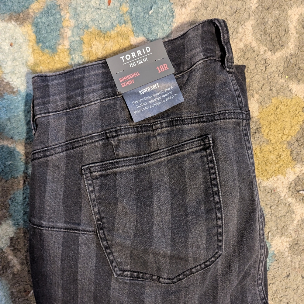 Torrid Charcoal Striped Bombshell Skinny Jeans Size 18 Regular Length